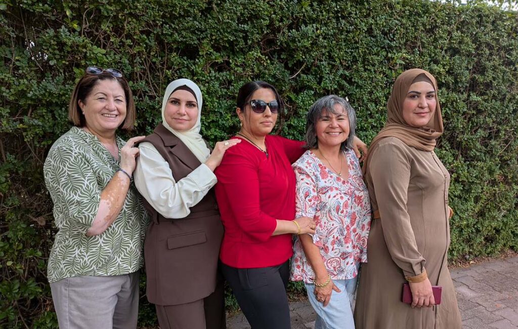 a photo of 5 Syrian women at the SKILL SA Syrian peer group